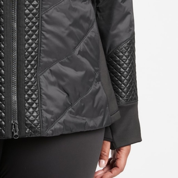 Athleta Rock Ridge Primaloft Jacket // Black #350851 - Picture 6 of 15